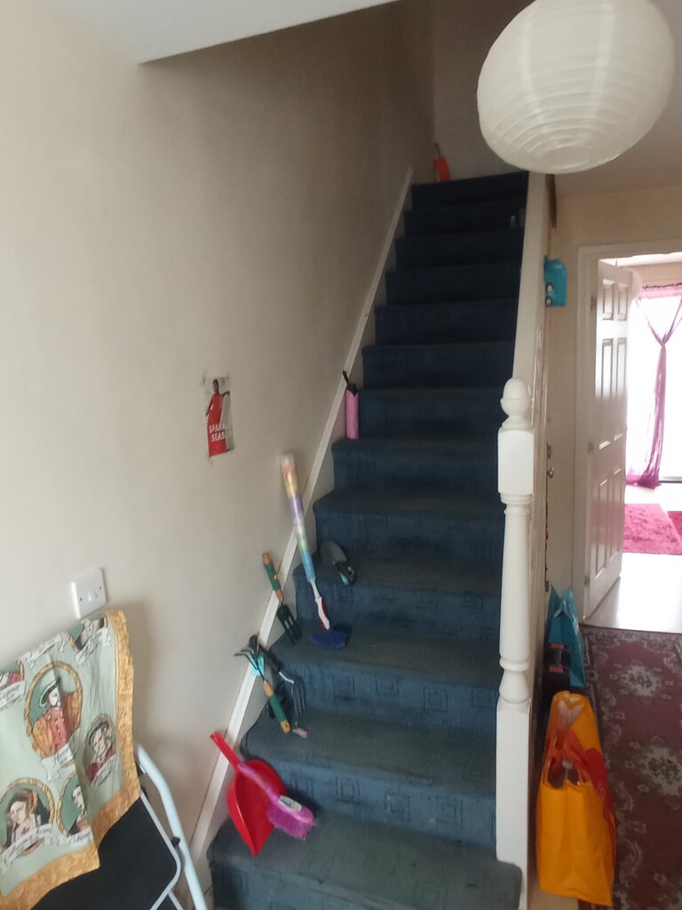 Photo 5 of Slough property