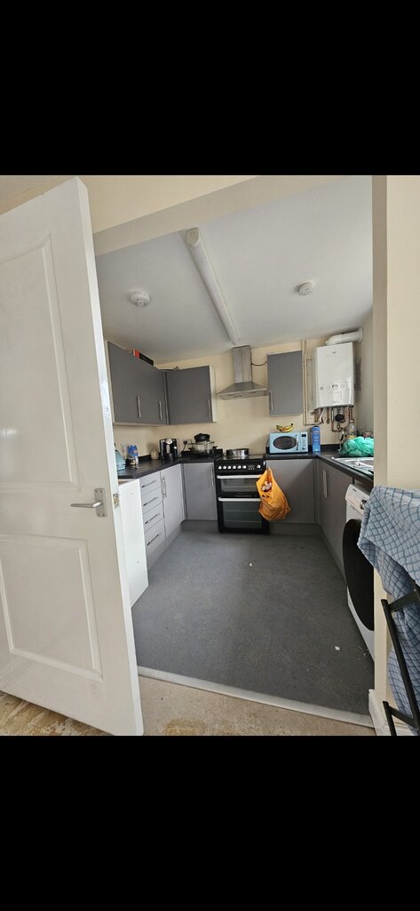 Photo 2 of Huddersfield property