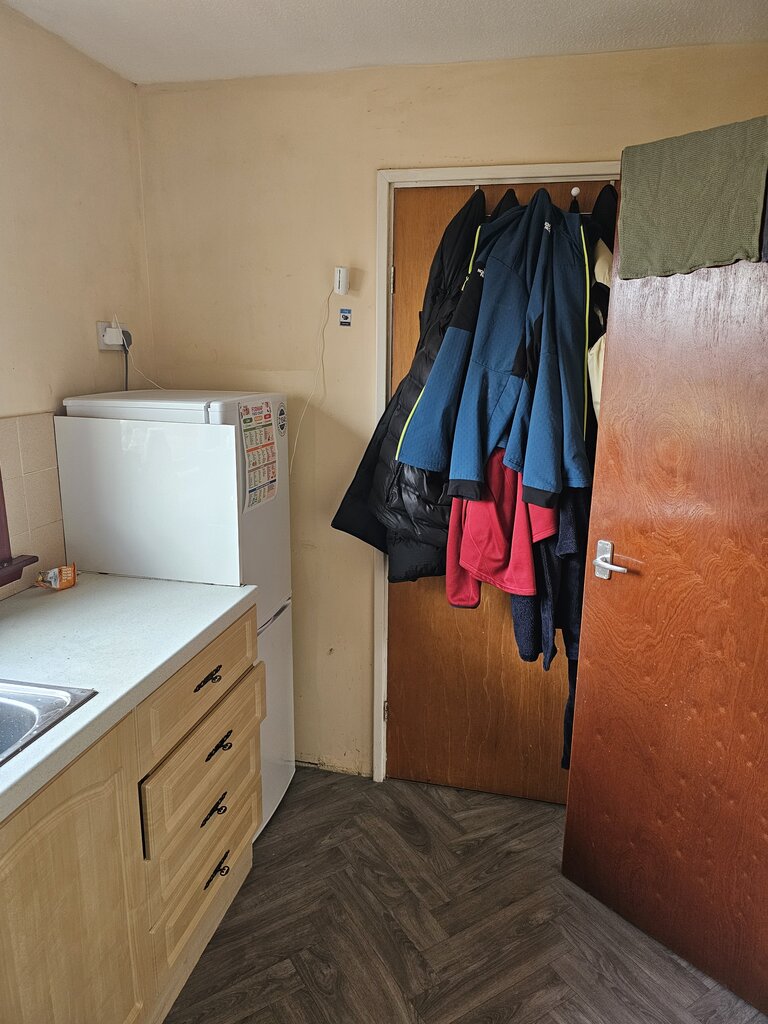 Photo 5 of Montrose property