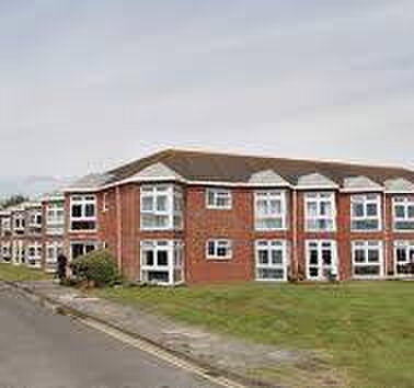 3 bed floor 1 apartment/flat