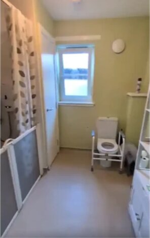Photo 3 of Clydebank property