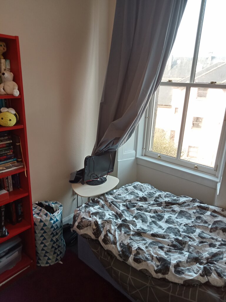 Photo 3 of Edinburgh property