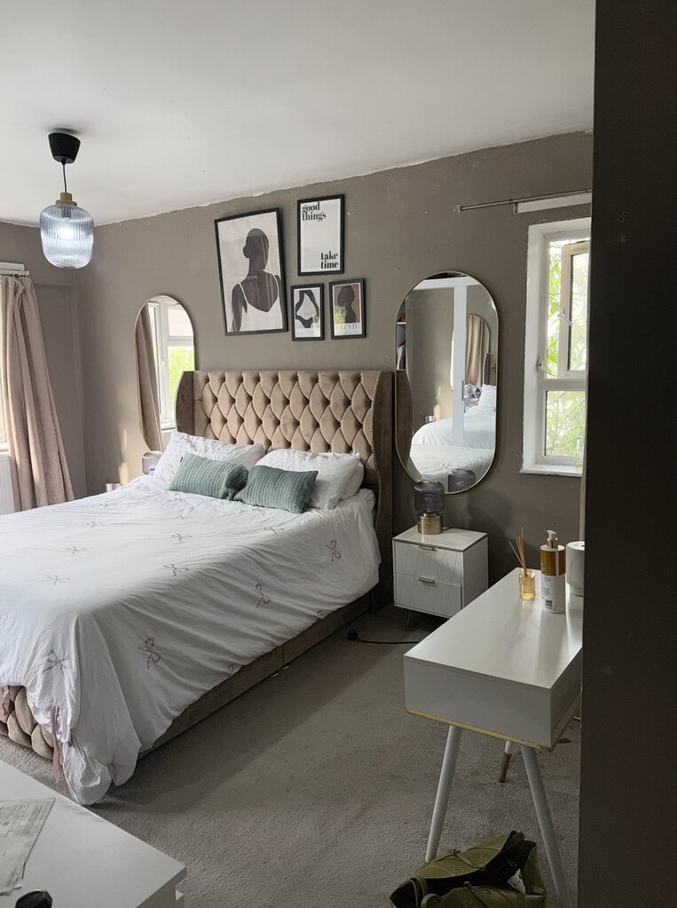Photo 3 of Borehamwood property