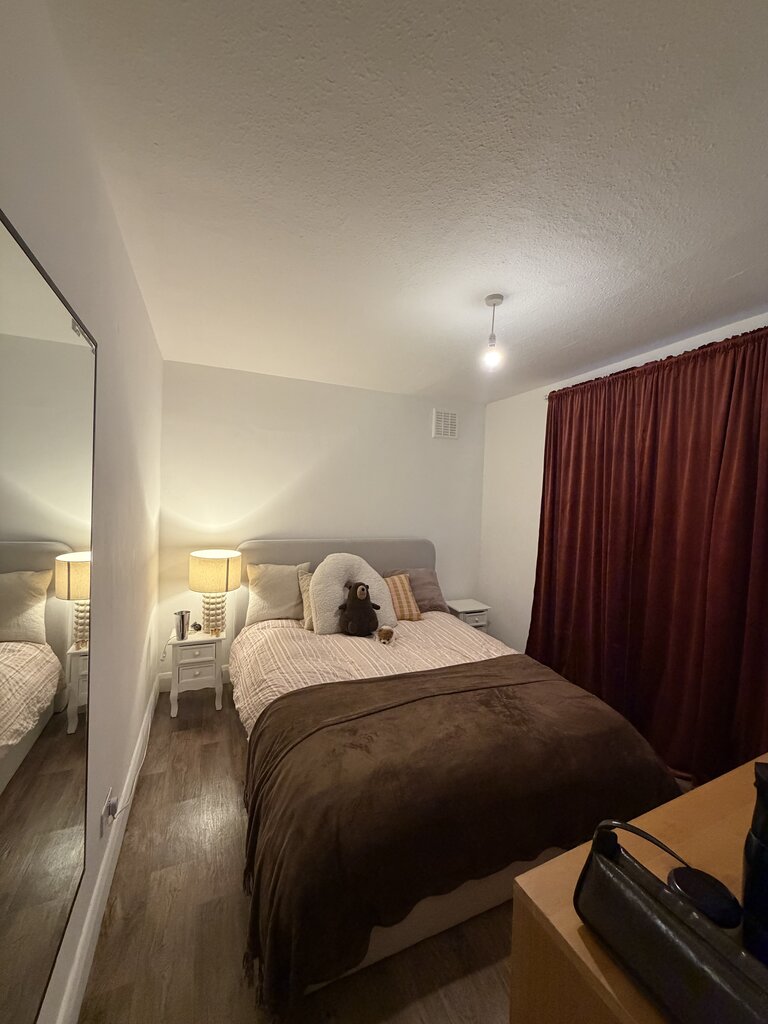 Photo 2 of London property