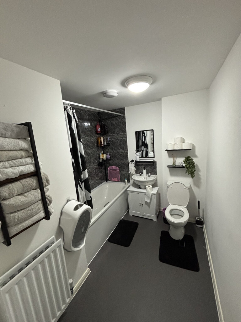 Photo 3 of Nottingham property