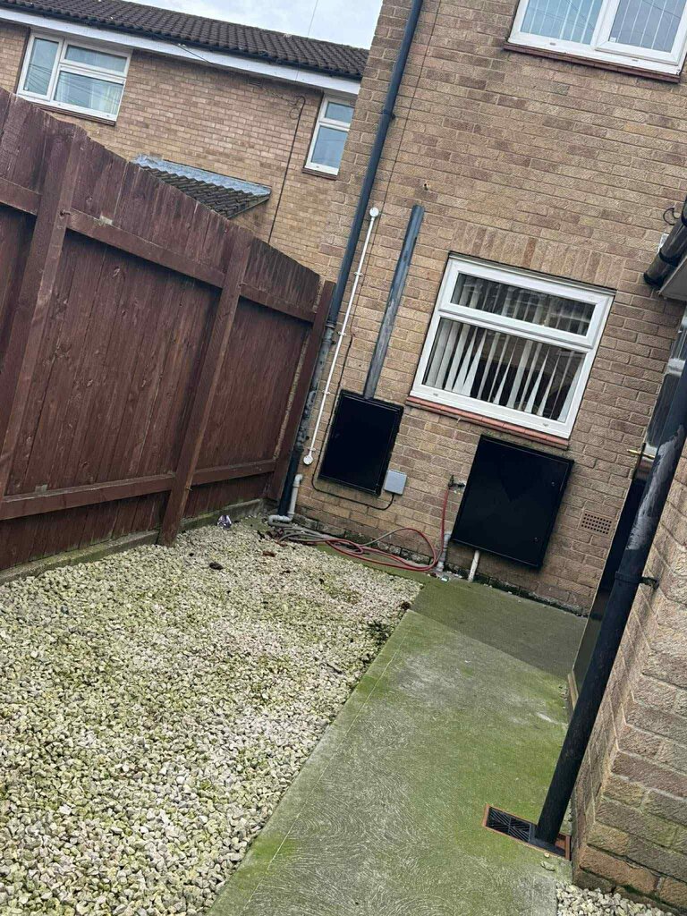 Photo 5 of Hull property