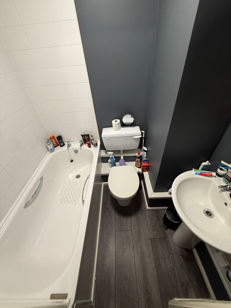 Photo 2 of London property