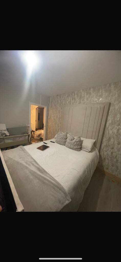 Photo 3 of Billericay property
