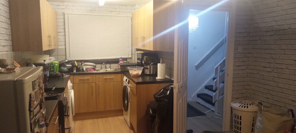 Photo 3 of Huddersfield property