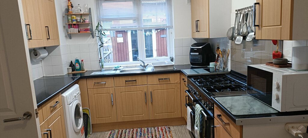 Photo 3 of Leeds property