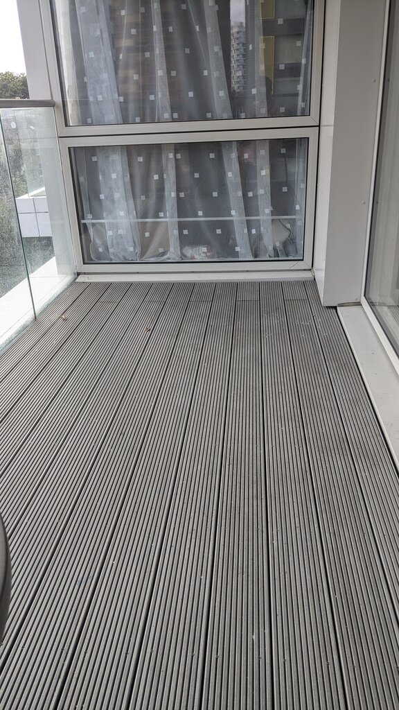 Photo 5 of London property