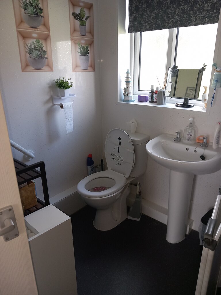 Photo 2 of Huddersfield property