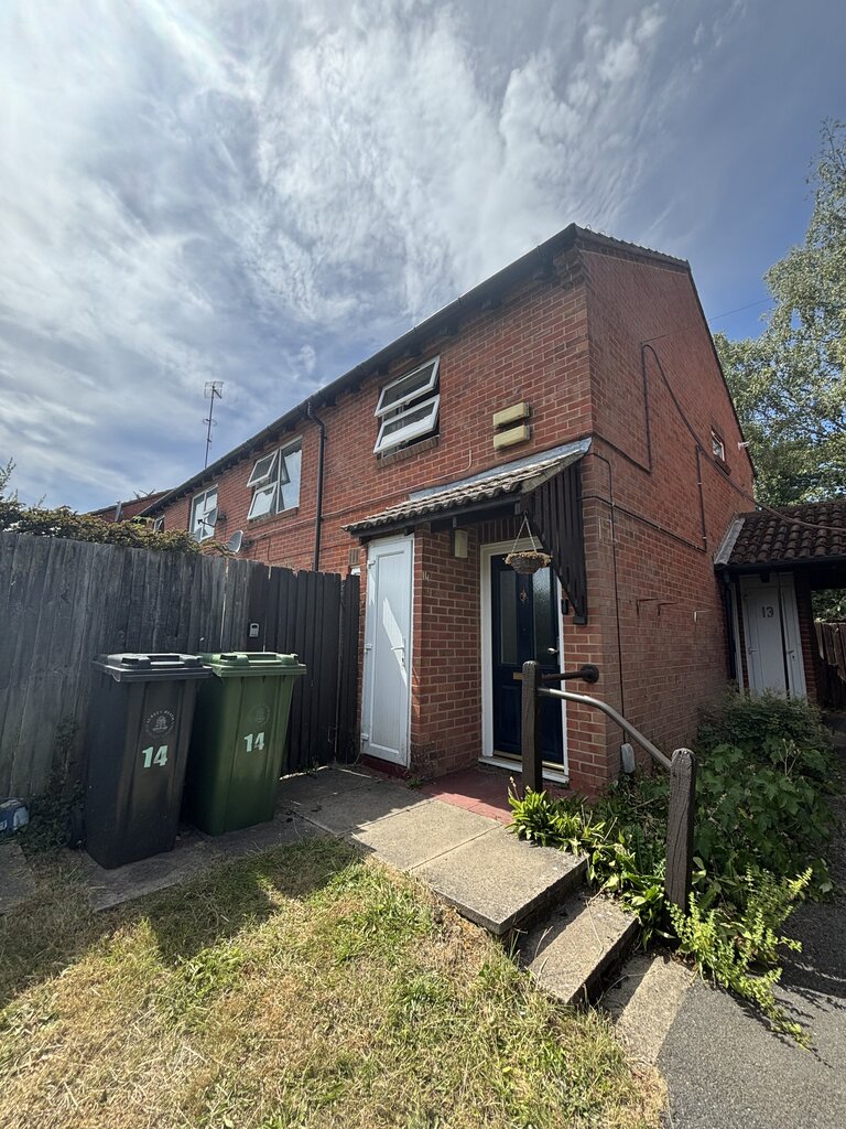 Photo 5 of Frimley property