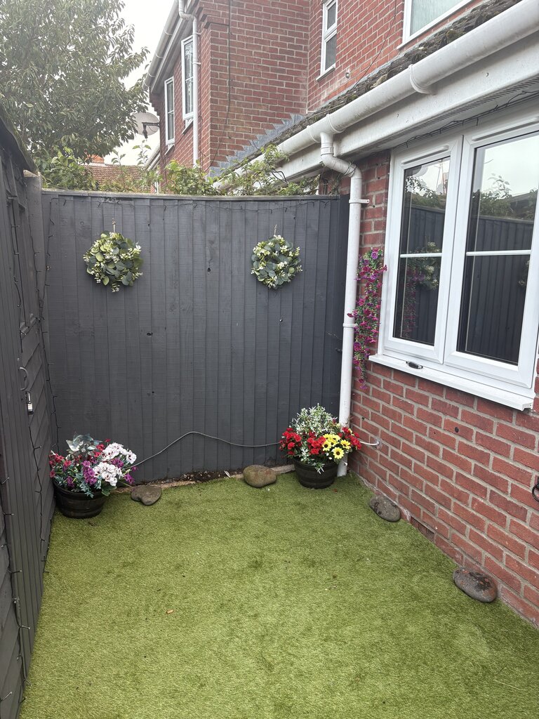 Photo 3 of Great Yarmouth property