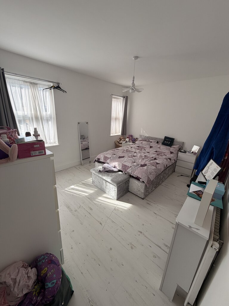 Photo 5 of Kettering property