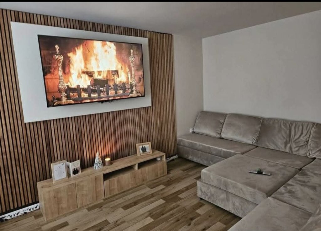 Photo 2 of Doncaster property