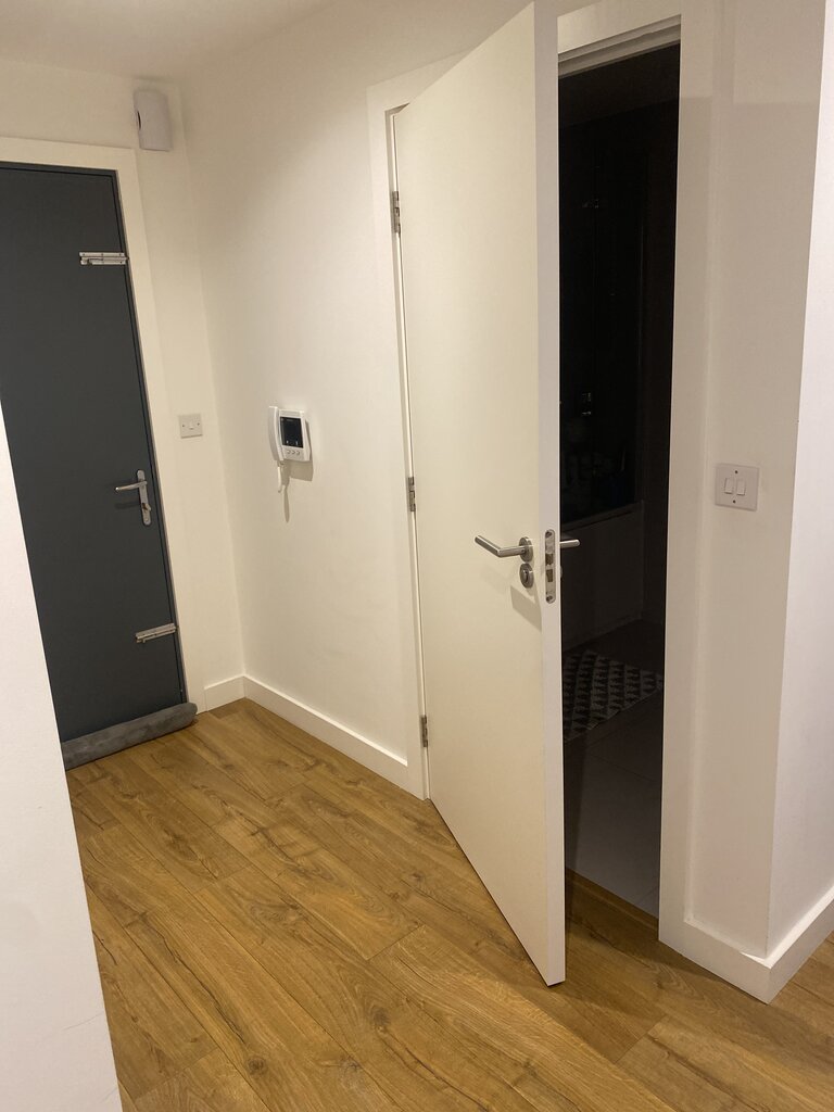 Photo 4 of London property