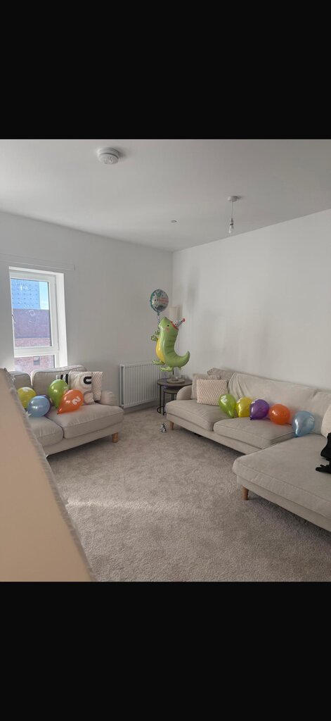 Photo 3 of Edinburgh property