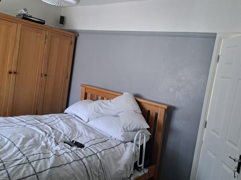 Photo 4 of Kettering property