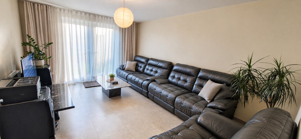 Photo 4 of Bradford property