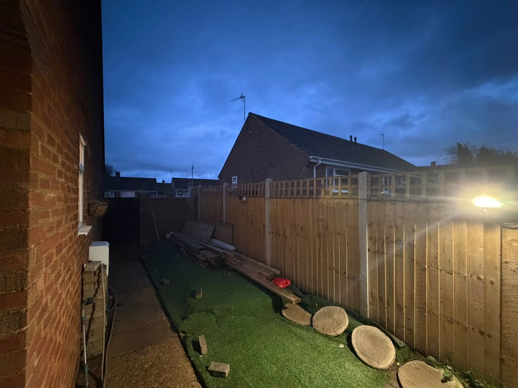Photo 3 of Harlington property