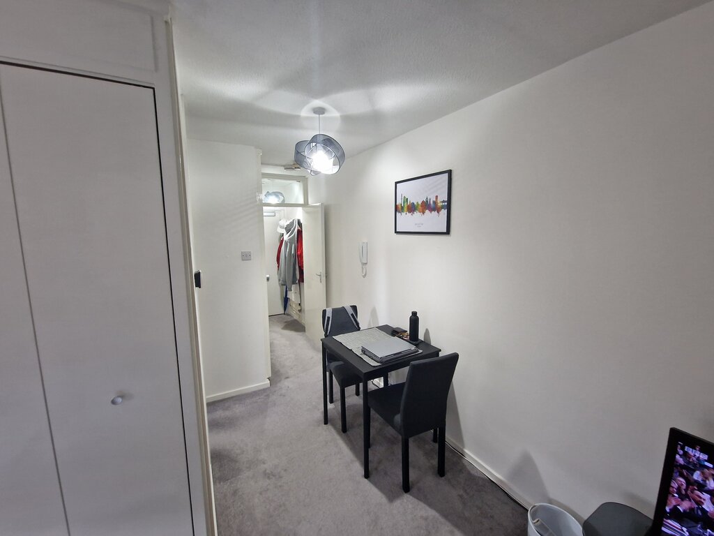Photo 5 of Hove property
