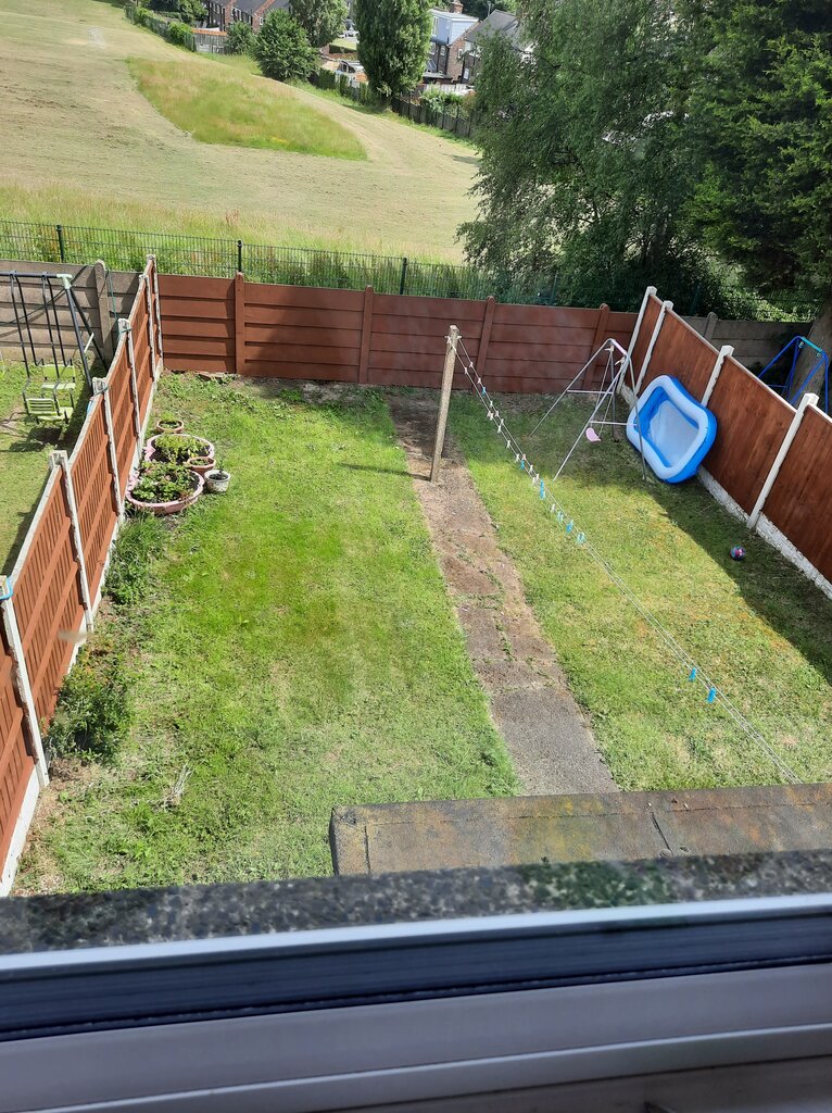 Photo 4 of Wakefield property