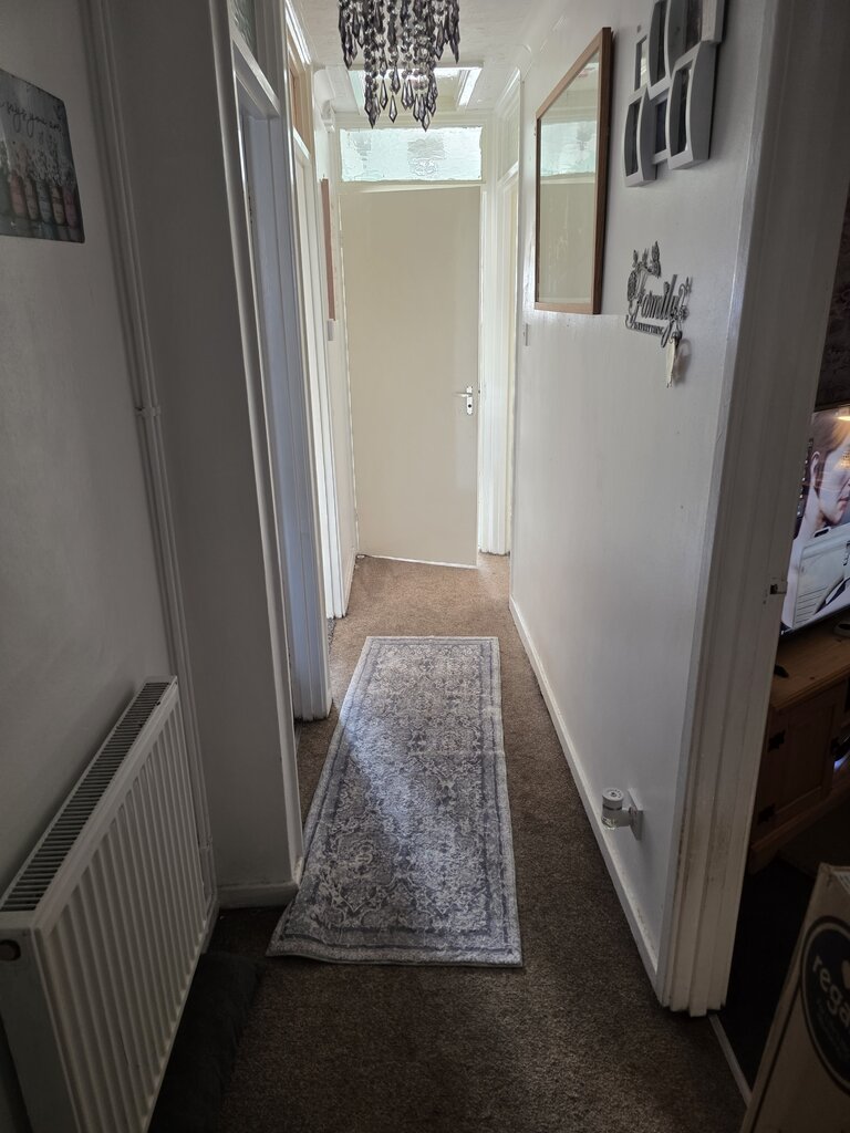 Photo 5 of Spalding property