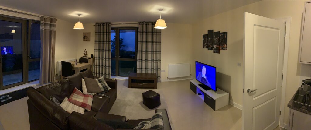 Photo 3 of Croydon property
