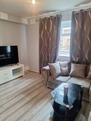 1 bed ground floor apartment/flat