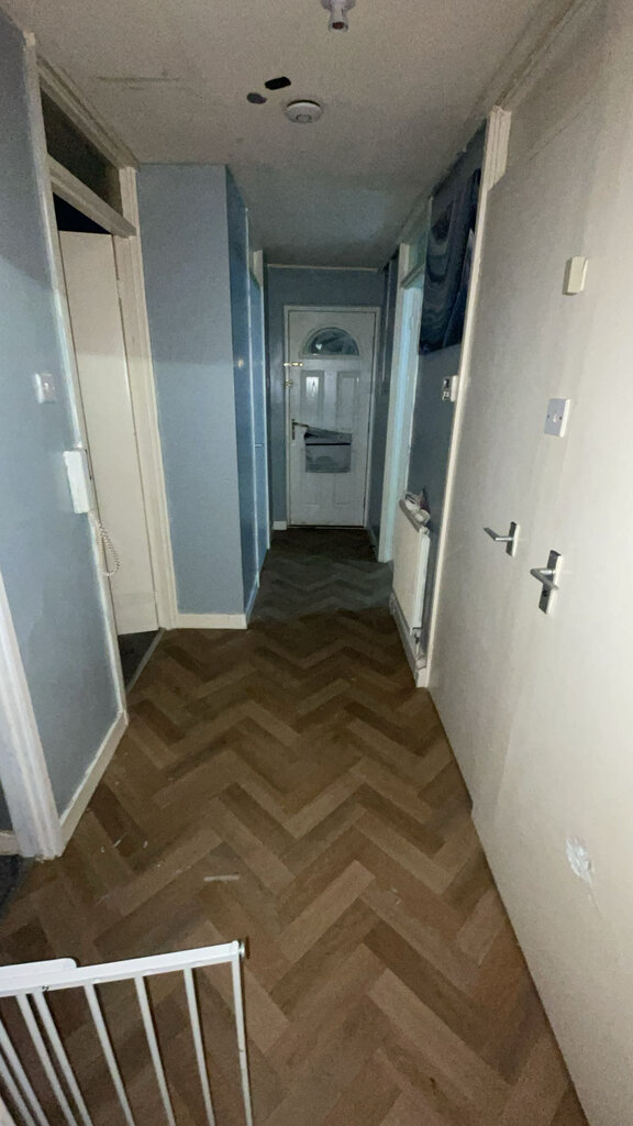 Photo 3 of Earlsheaton property