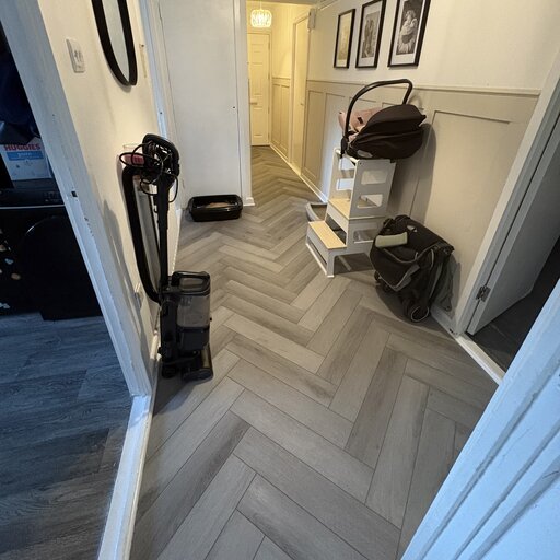 3 bed floor 1 apartment/flat