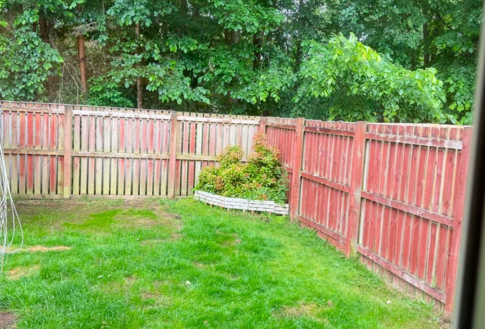 Photo 2 of Hamilton property