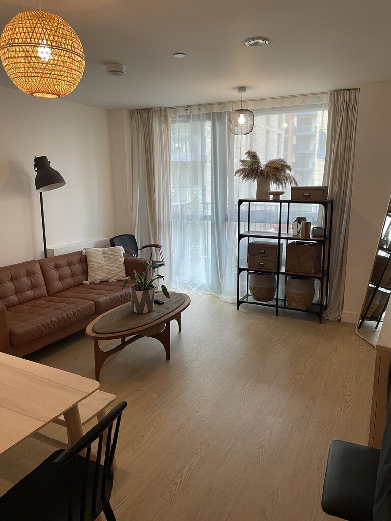 Photo 2 of London property