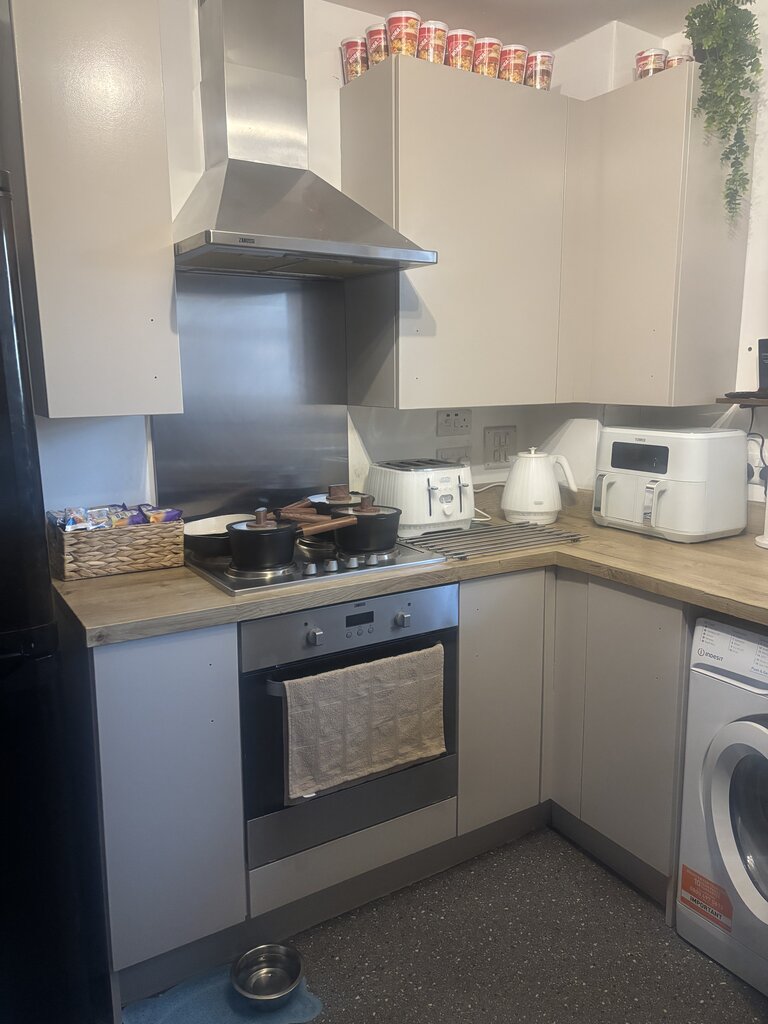 Photo 2 of Edinburgh property
