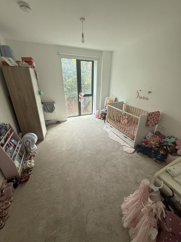 Photo 3 of Watford property
