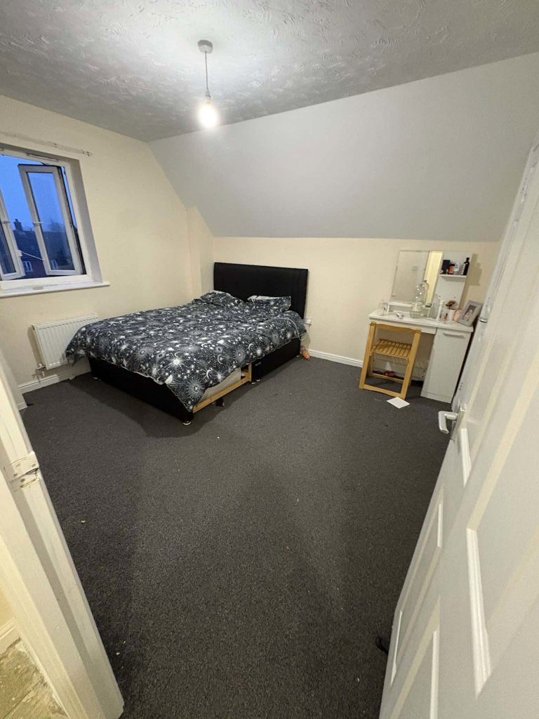 Photo 4 of Ipswich property