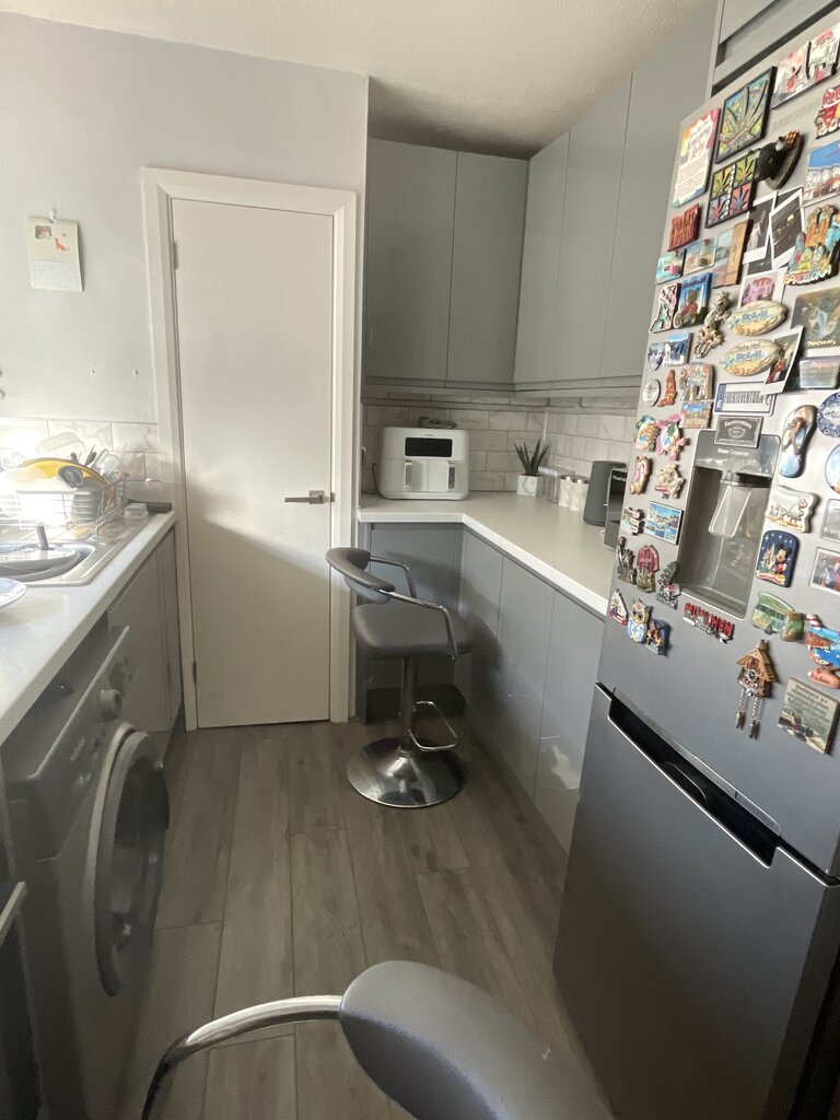 Photo 2 of London property