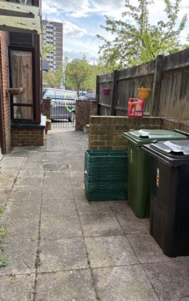 Photo 4 of Basingstoke property