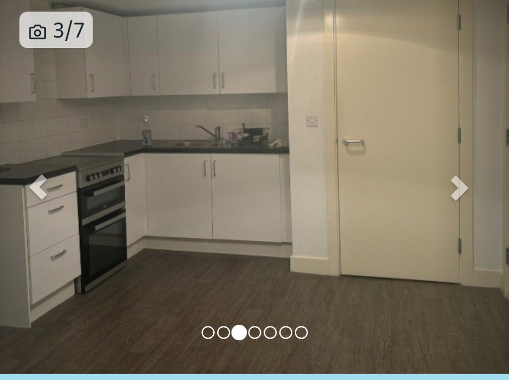 Photo 5 of London property