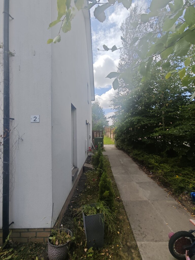 Photo 3 of Glasgow property