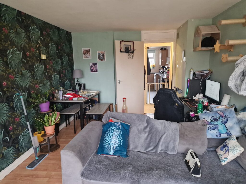 Photo 2 of Arlesey property