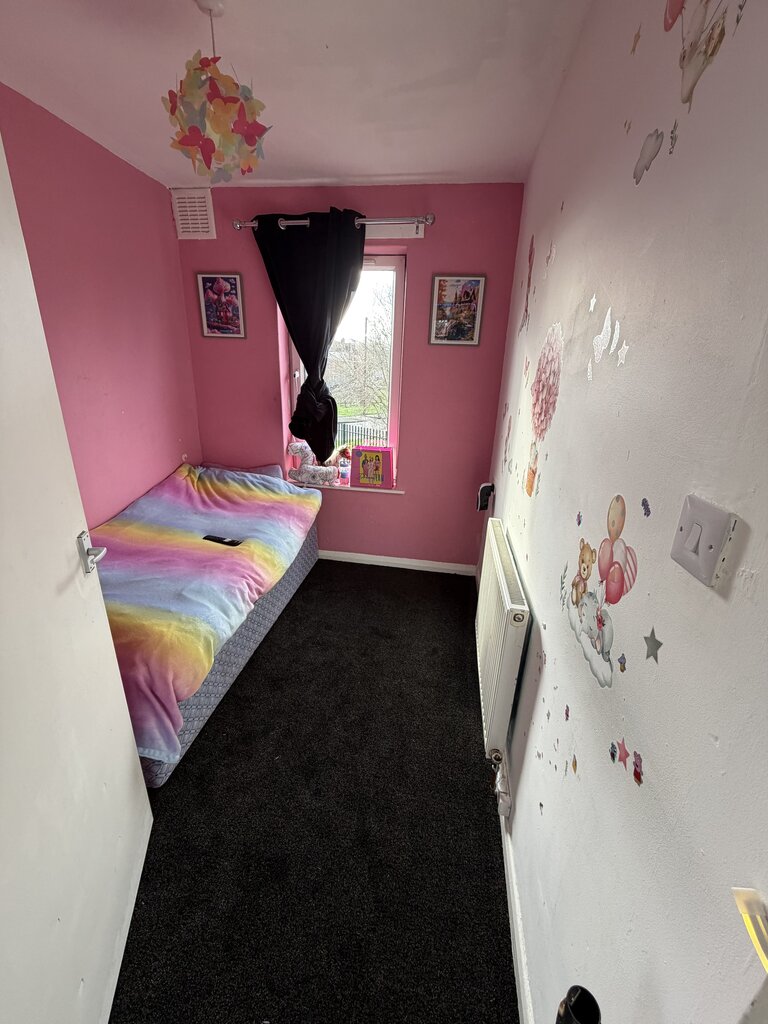 Photo 4 of Hull property