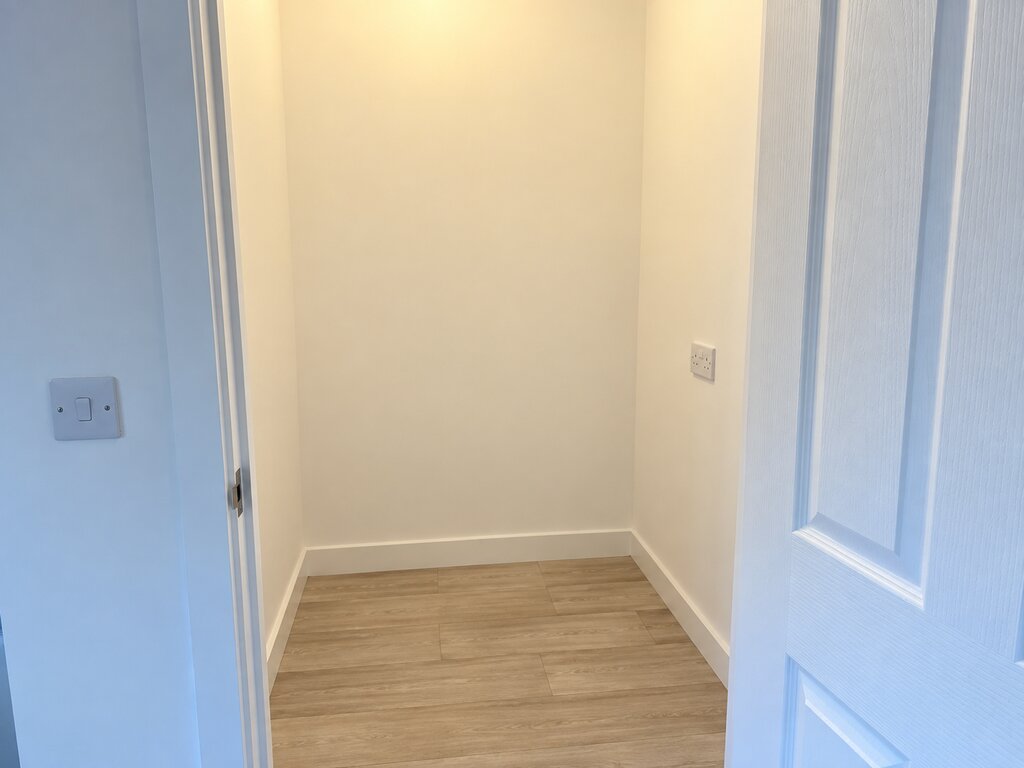 Photo 5 of March property