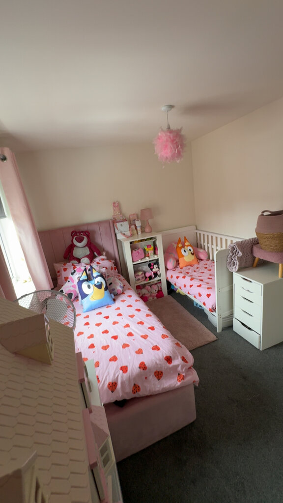 Photo 3 of Leeds property