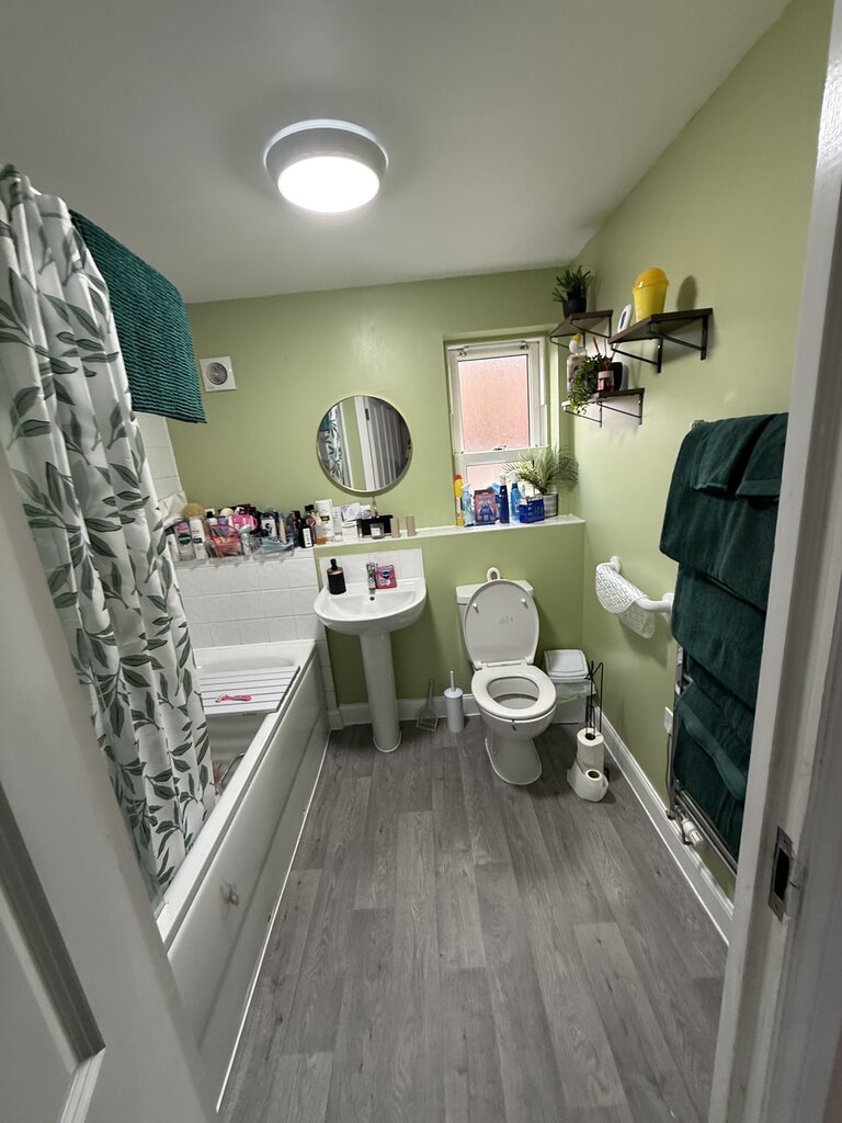 Photo 2 of Waterlooville property