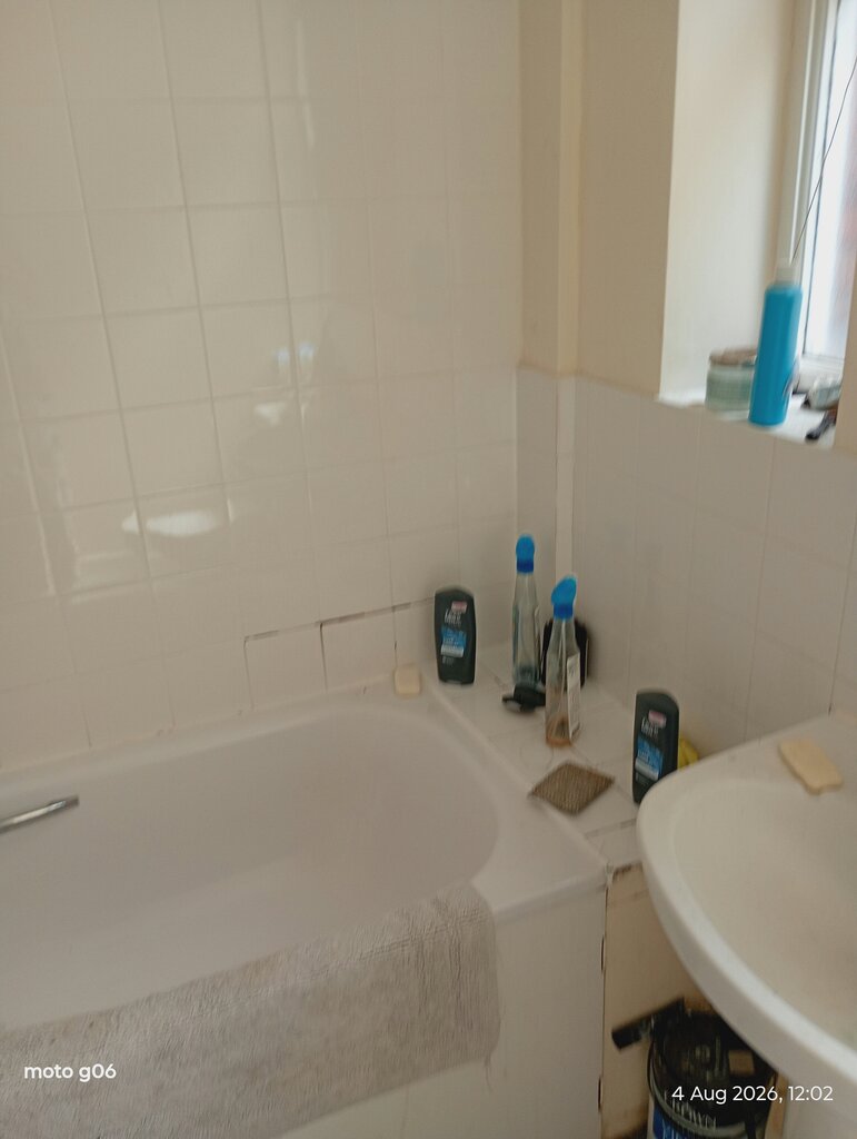 Photo 4 of London property