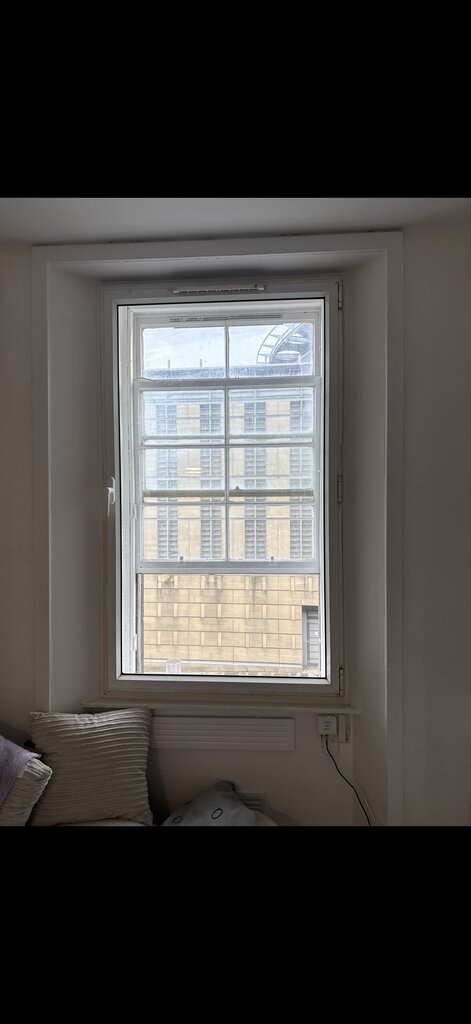 Photo 4 of Edinburgh property