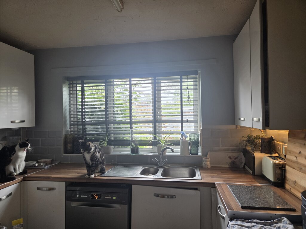 Photo 5 of Guildford property
