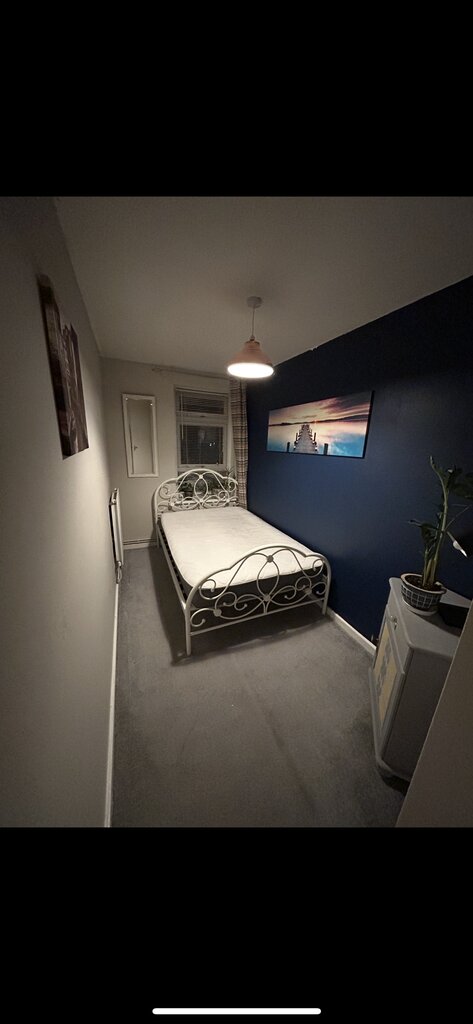 Photo 4 of Leeds property